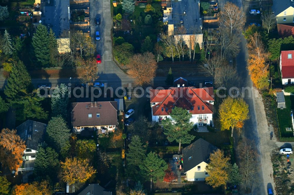 Berlin from above - Residential area of the multi-family house settlement Dirschauer Strasse - Neuenhagener Strasse in the district Mahlsdorf in Berlin, Germany