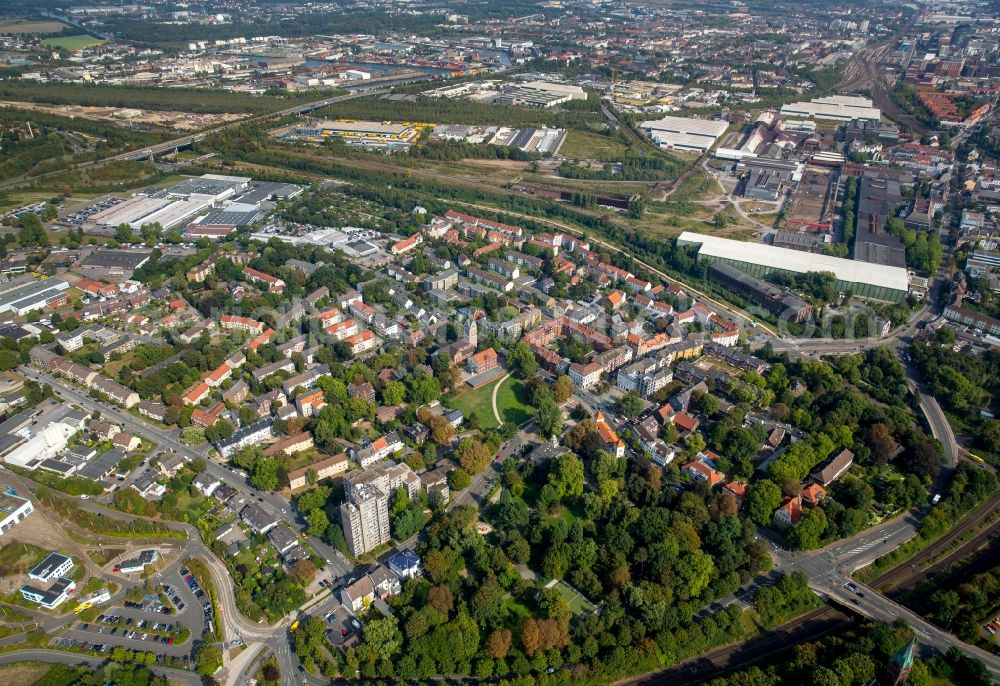 Dortmund from the bird's eye view: Residential area of a block of flats settlement at the Dorstfelder avenue in Dortmund in the federal state North Rhine-Westphalia