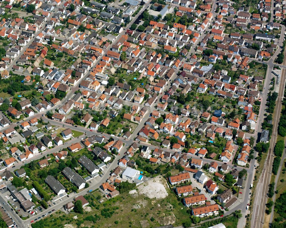 Aerial image Eggenstein - Residential area of the multi-family house settlement in Eggenstein in the state Baden-Wuerttemberg, Germany