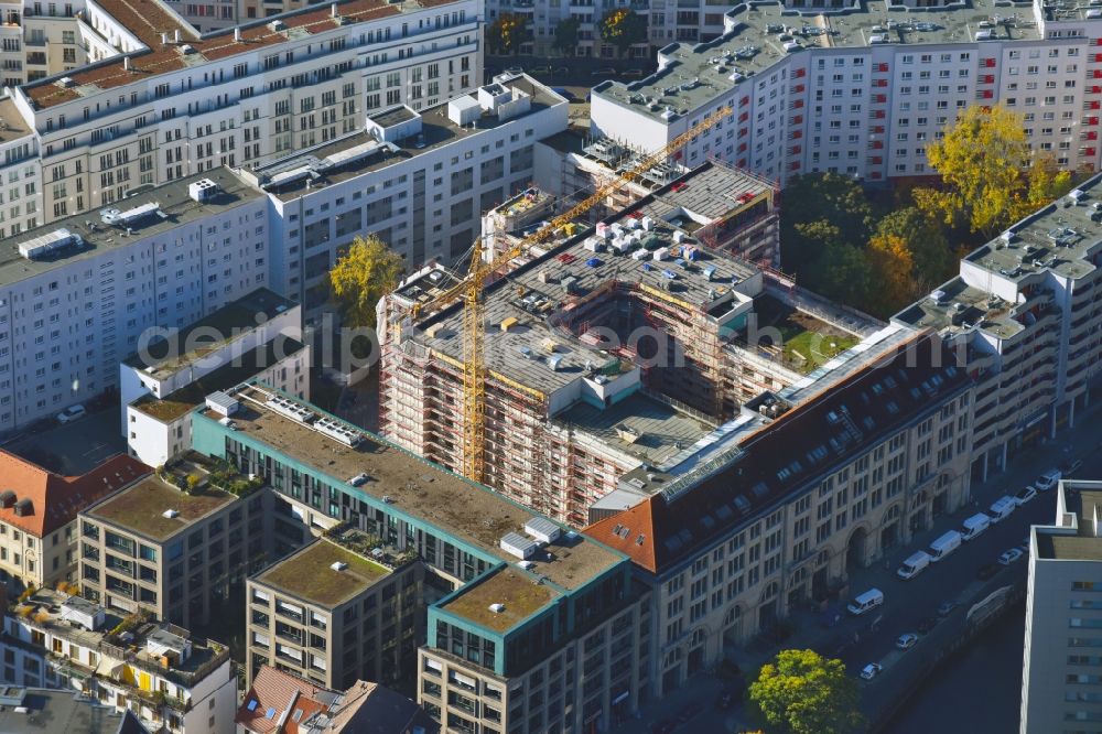 Berlin from above - Residential area of the multi-family house settlement Elisabeth-Mara-Strasse - Wallstrasse in the district Mitte in Berlin, Germany