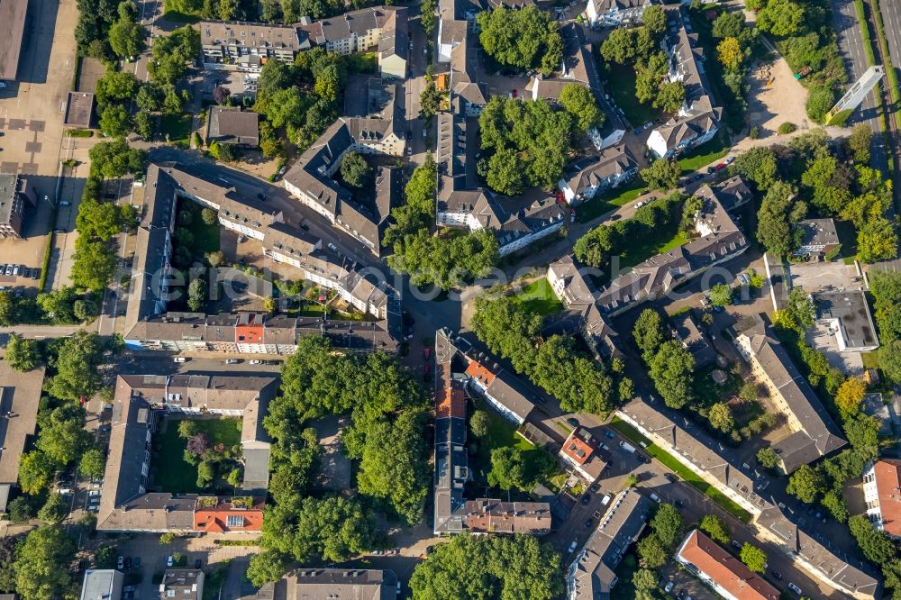 Essen from the bird's eye view: Residential area of the multi-family house settlement Eltingviertel in Essen in the state North Rhine-Westphalia