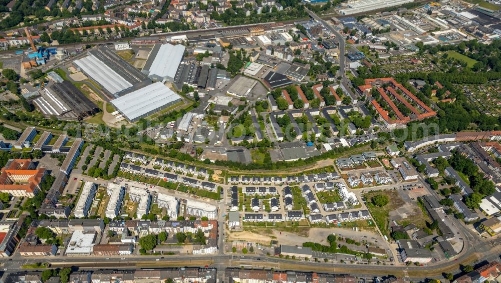 Dortmund from above - Residential area of the multi-family house settlement along the Am Alten Ostbahnhof - Lippestrasse in Dortmund in the state North Rhine-Westphalia, Germany