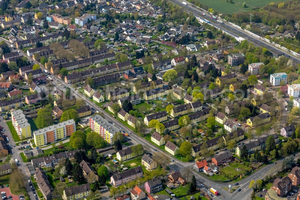 Aerial image Kamen - Residential area of the multi-family house settlement along the Bogenstrasse - Nordring in Kamen in the state North Rhine-Westphalia, Germany