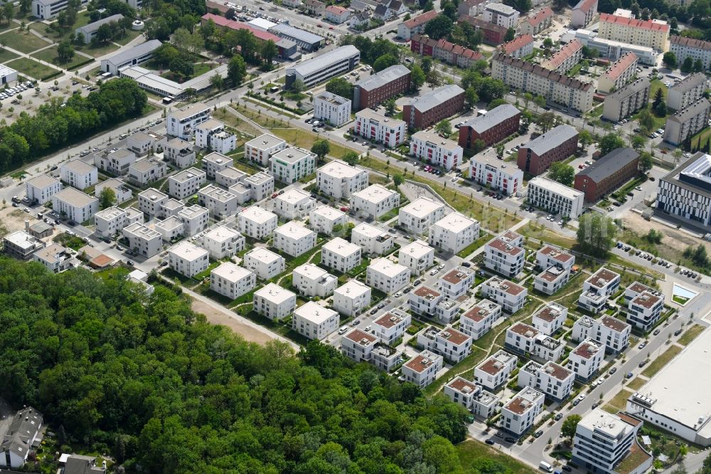 Aerial photograph Ingolstadt - Residential area of the multi-family house settlement along the Inge-Meysel-Strasse - Marlene-Dietrich-Strasse in Ingolstadt in the state Bavaria, Germany