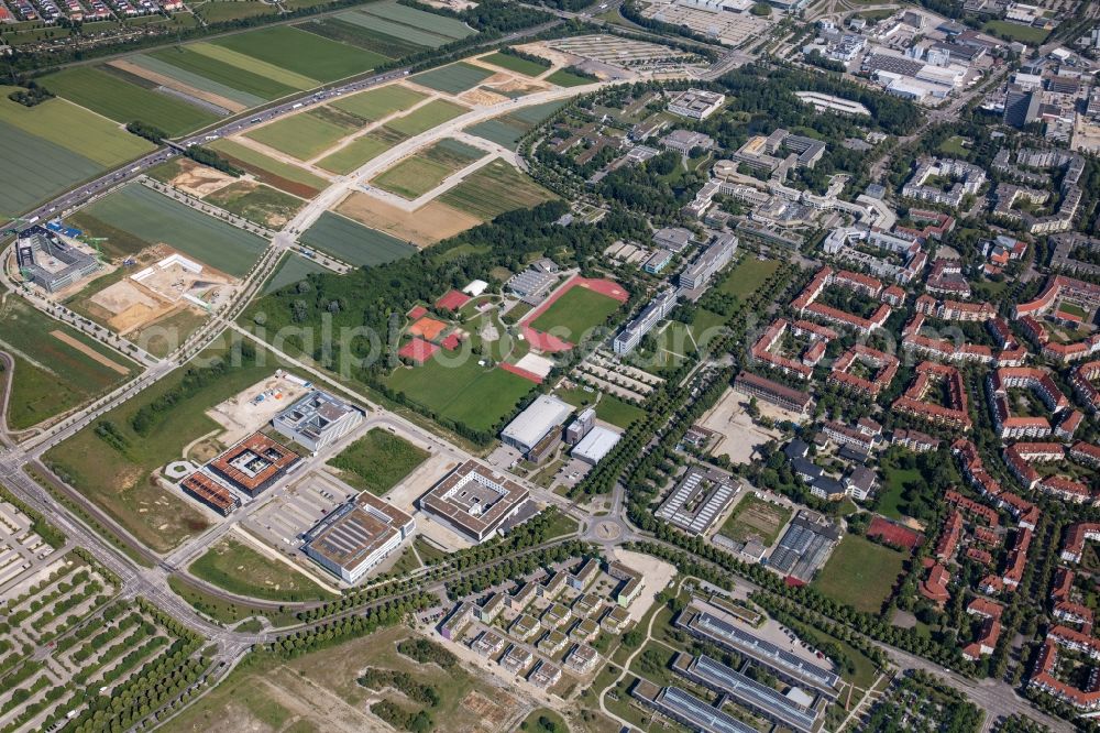 Aerial image Augsburg - Residential area of the multi-family house settlement along the Josef-Priller-Strasse - Professor-Messerschmitt-Strasse in Augsburg in the state Bavaria, Germany