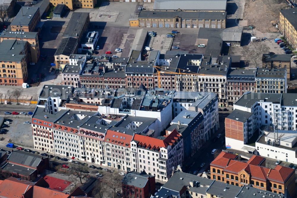 Aerial image Magdeburg - Residential area of the multi-family house settlement along the Leibnizstrasse - Boelschestrasse - Sternstrasse in Magdeburg in the state Saxony-Anhalt, Germany