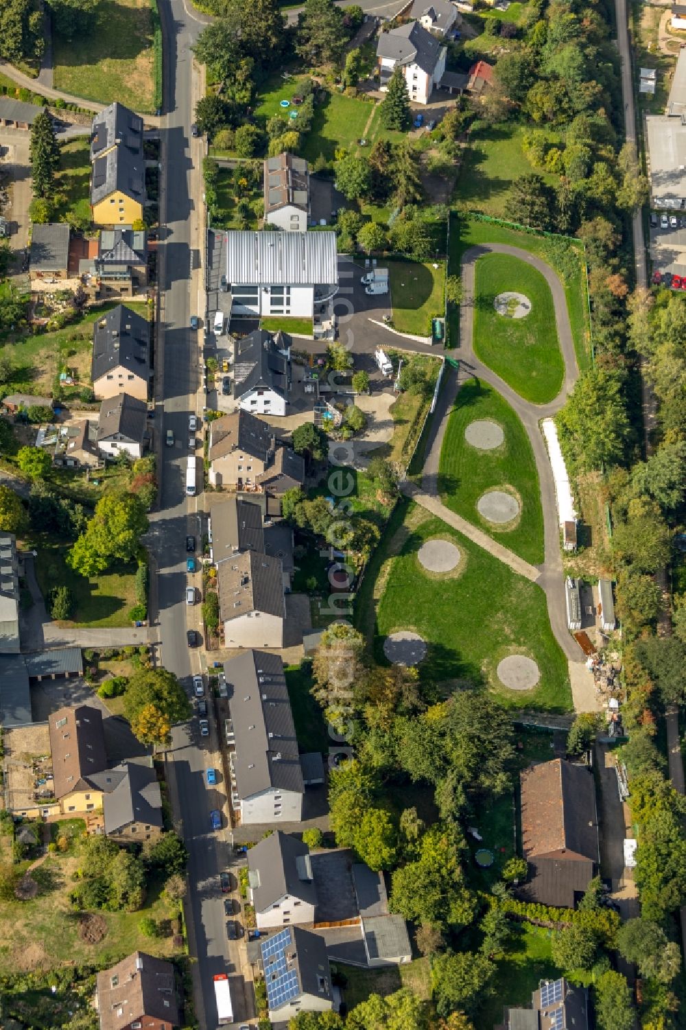 Witten from the bird's eye view: Residential area of the multi-family house settlement entlang of Marktweg in Witten in the state North Rhine-Westphalia, Germany