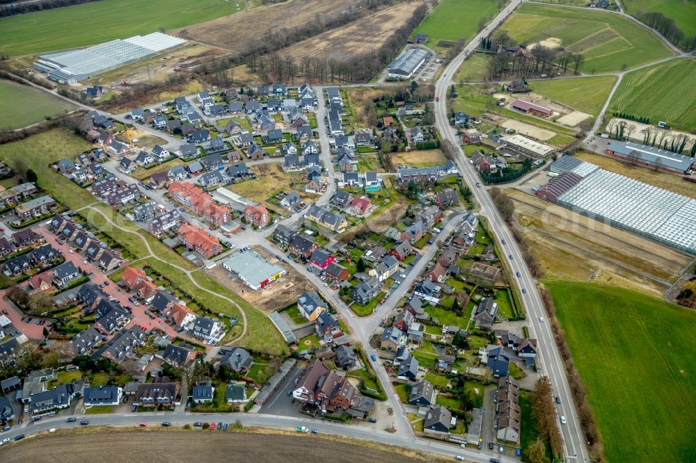 Aerial image Kirchhellen - Residential area of the multi-family house settlement along the Rentforter Strasse - Tappenhof in Kirchhellen in the state North Rhine-Westphalia, Germany