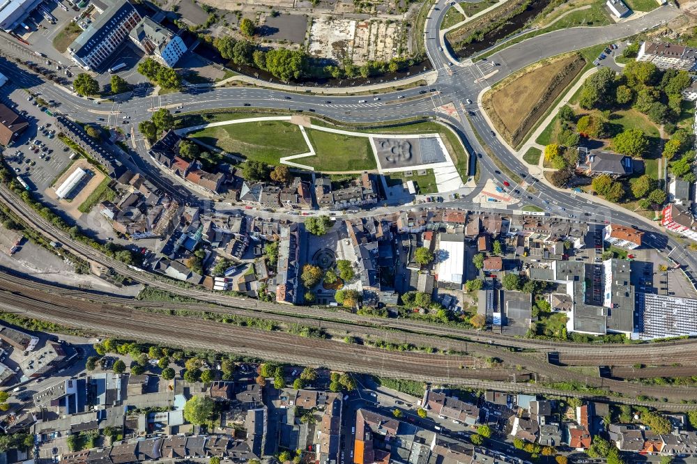 Aerial photograph Hagen - Residential area of the multi-family house settlement along the Wehringhauser Strasse in Hagen in the state North Rhine-Westphalia, Germany