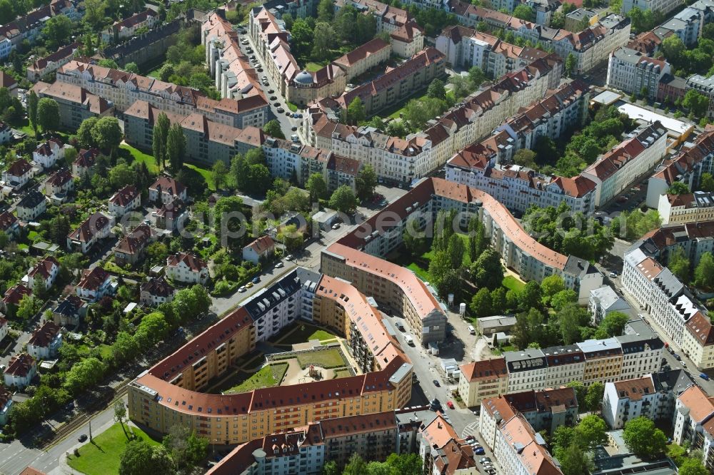 Aerial photograph Leipzig - Residential area of the multi-family house settlement along the Wilhelm-Plesse-Strasse - Virchowstrasse in Leipzig in the state Saxony, Germany