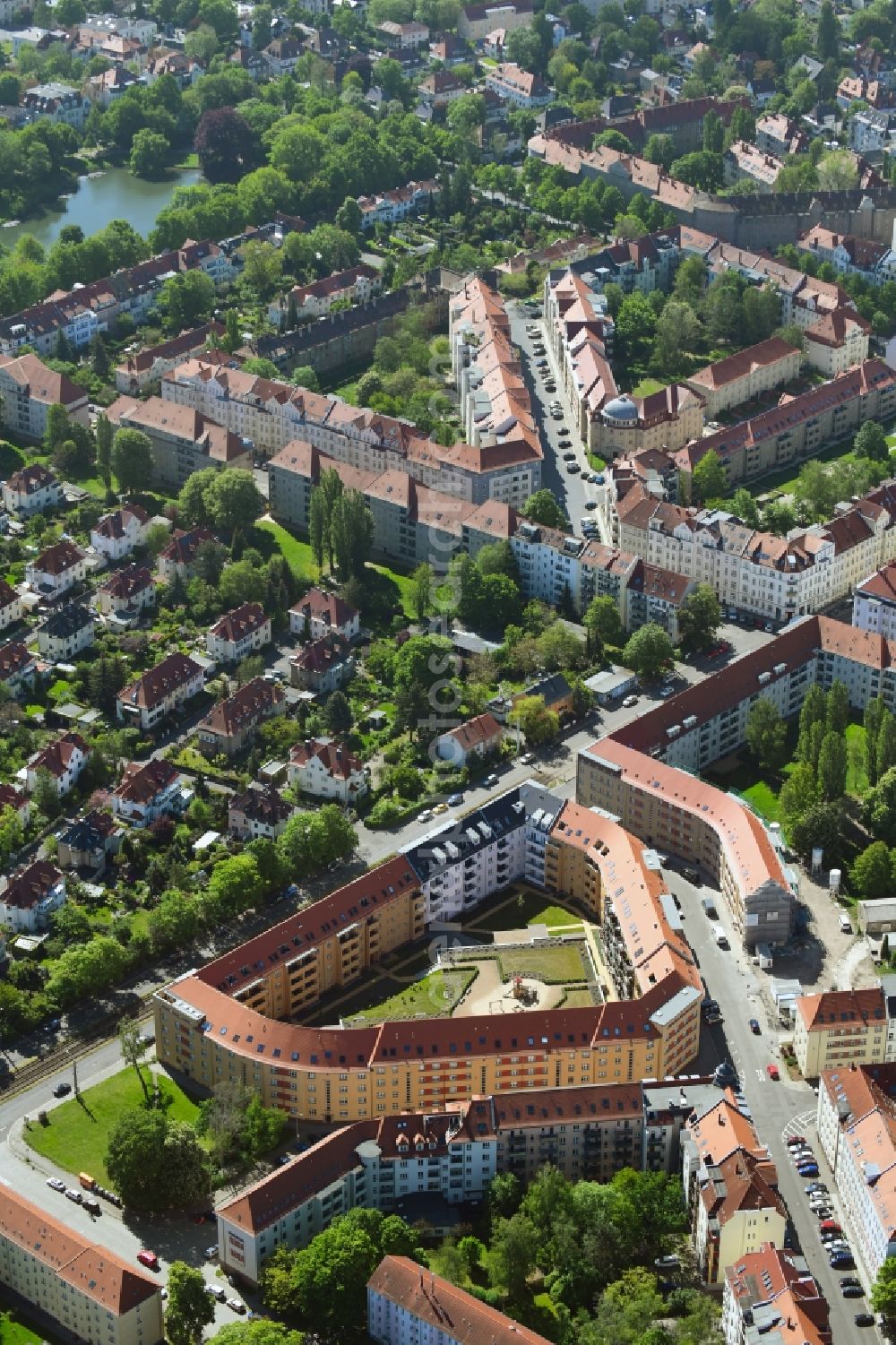 Leipzig from above - Residential area of the multi-family house settlement along the Wilhelm-Plesse-Strasse - Virchowstrasse in Leipzig in the state Saxony, Germany