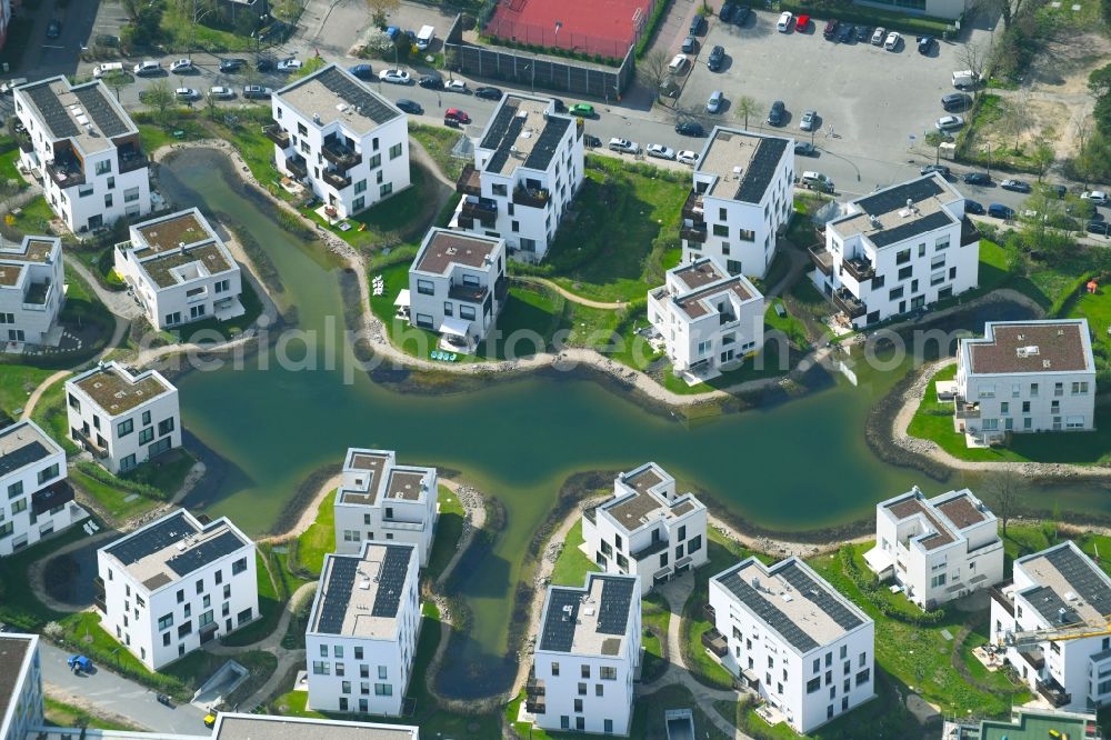 Berlin from the bird's eye view: Residential area of the multi-family house settlement Fuenf Morgen Dahlem Urban Village on Marshallstrasse - Huettenweg in the district Dahlem in Berlin, Germany