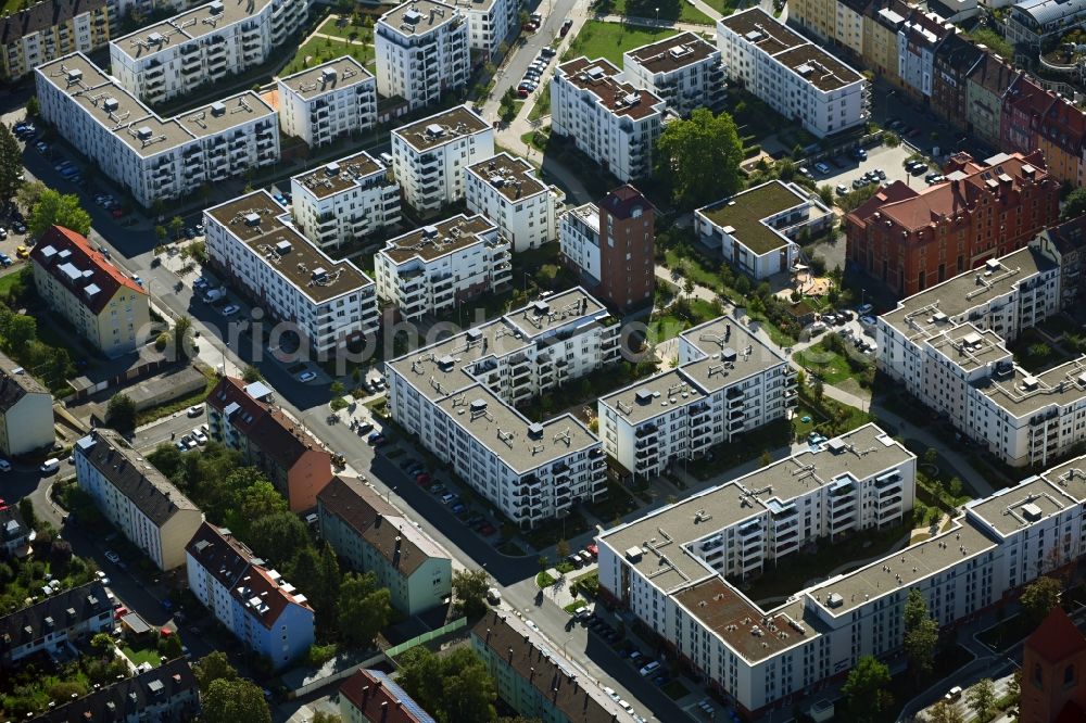 Nürnberg from the bird's eye view: Residential area of the multi-family house settlement on Friedenstrasse in the district Maxfeld in Nuremberg in the state Bavaria, Germany