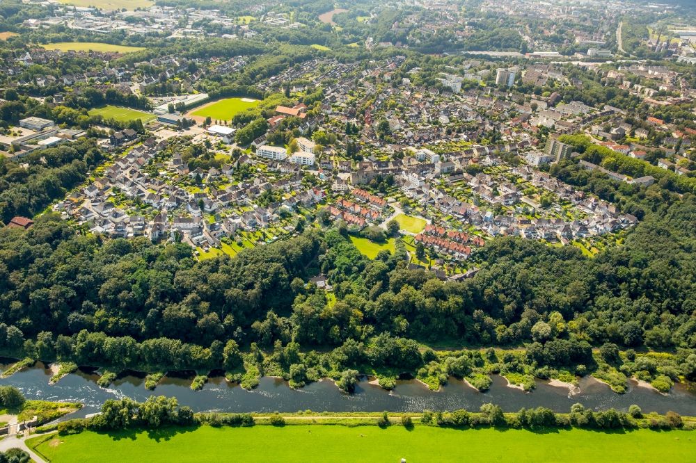 Hattingen from the bird's eye view: Residential area of the multi-family house settlement Gartenstadt Huettenau in Hattingen in the state North Rhine-Westphalia