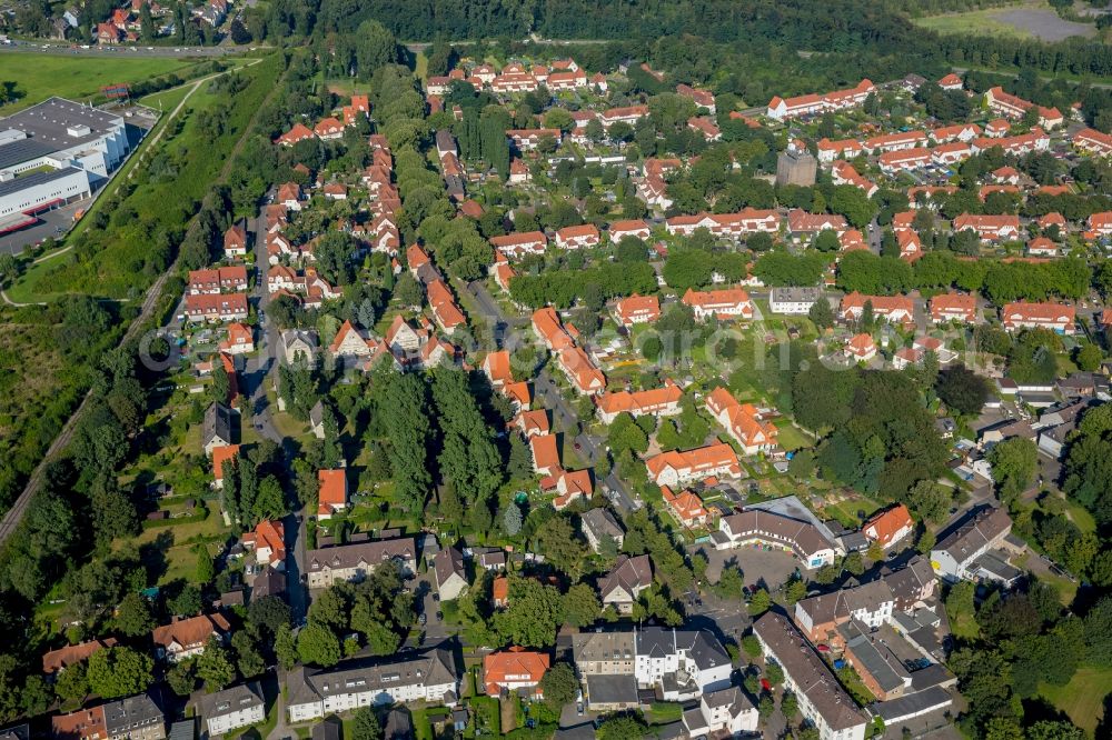 Bottrop from the bird's eye view: Residential area of a multi-family house settlement Gartenstadt Welheim in Bottrop in the state North Rhine-Westphalia