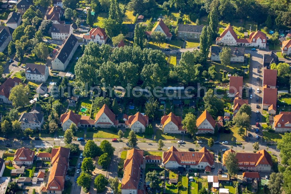 Bottrop from above - Residential area of a multi-family house settlement Gartenstadt Welheim in Bottrop in the state North Rhine-Westphalia