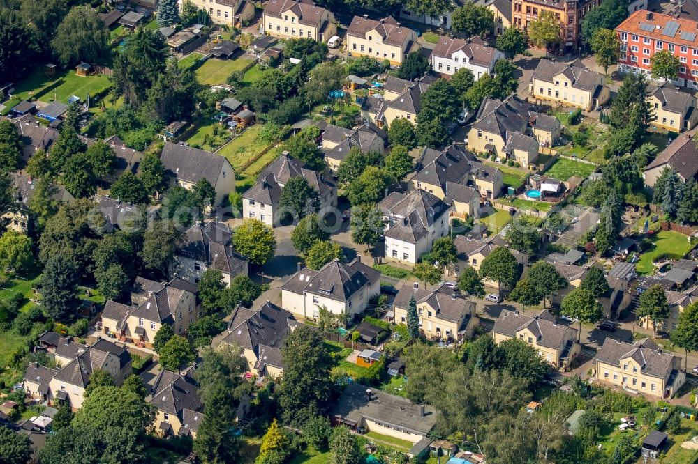 Aerial photograph Gelsenkirchen - Residential area of a multi-family house settlement Floetz Dickebank in Gelsenkirchen in the state North Rhine-Westphalia