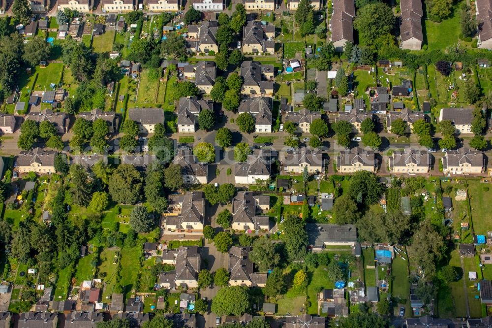 Aerial image Gelsenkirchen - Residential area of a multi-family house settlement Floez Dickebank in Gelsenkirchen in the state North Rhine-Westphalia