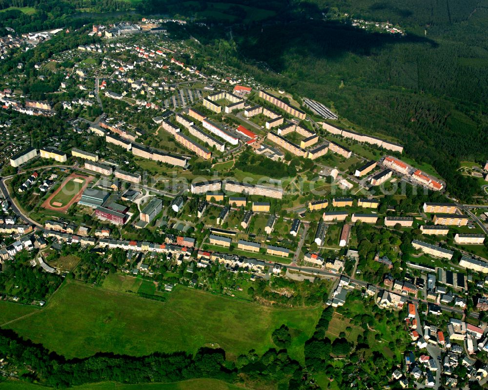 Greiz from above - Residential area of the multi-family house settlement on street Dr.-Otto-Nuschke-Strasse in Greiz in the state Thuringia, Germany