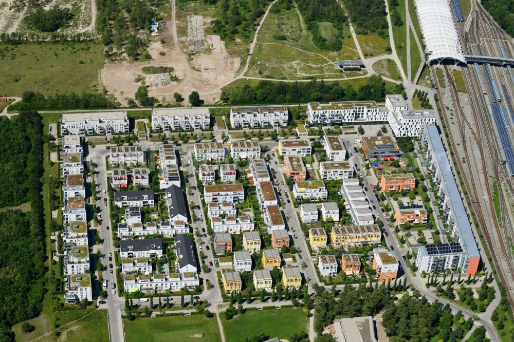 Aerial image München - Residential area of the multi-family house settlement Haidpark in Munich in the state Bavaria, Germany