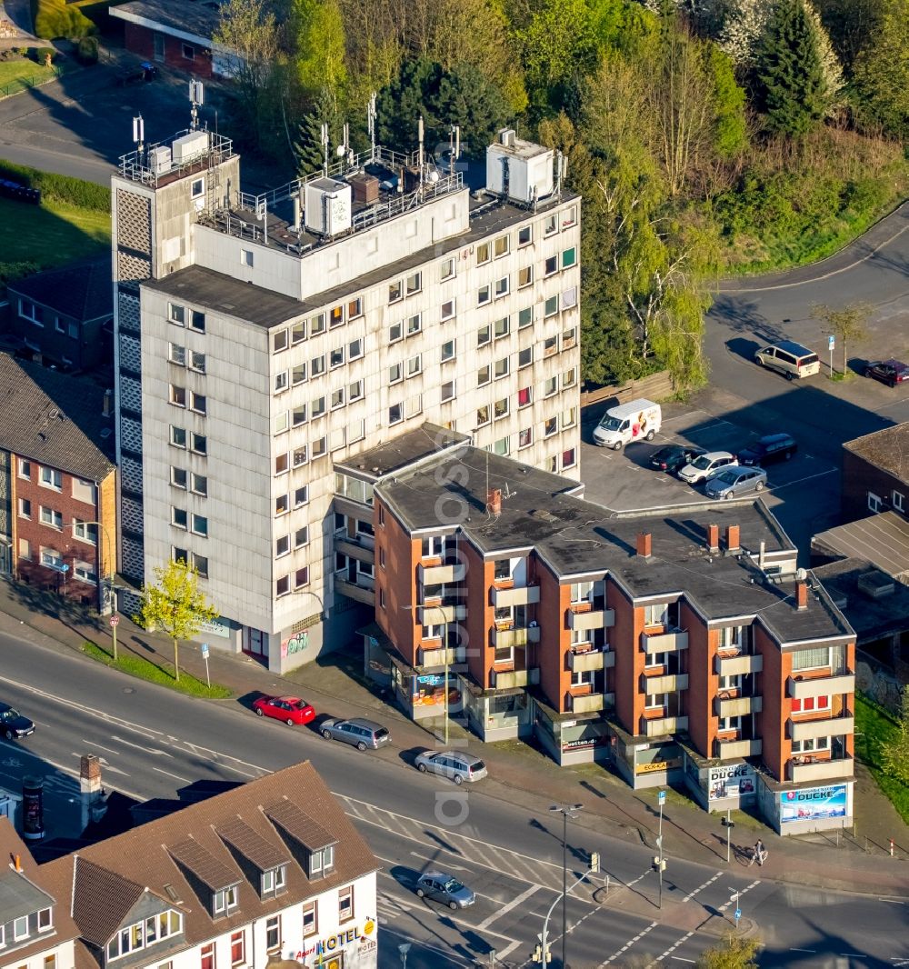 Hamm from the bird's eye view: Residential area of a multi-family house settlement Muensterstrasse - Heessener Strasse in Hamm in the state North Rhine-Westphalia