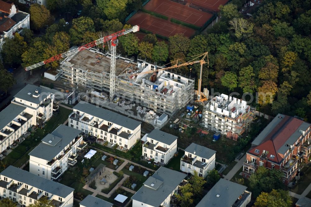 Berlin from above - Residential area of a multi-family house settlement Hannemannstrasse - Riesestrasse destrict Neukoelln in Berlin