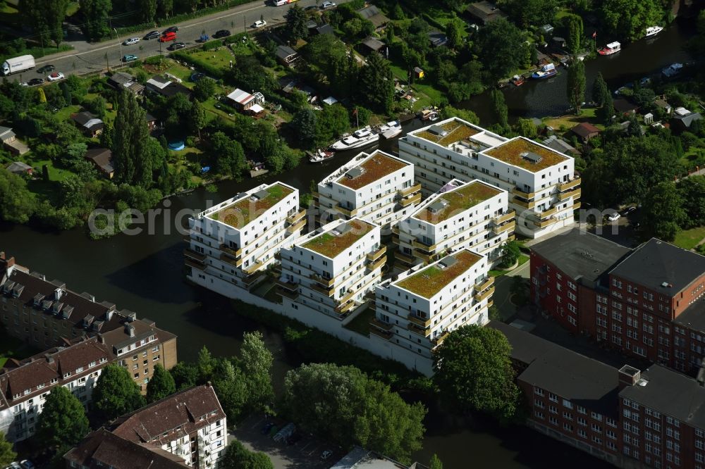 Hamburg from the bird's eye view: Residential area of the multi-family house settlement Hansaterrassen between Wendenstrasse and Rueckerskanal in Hamburg, Germany