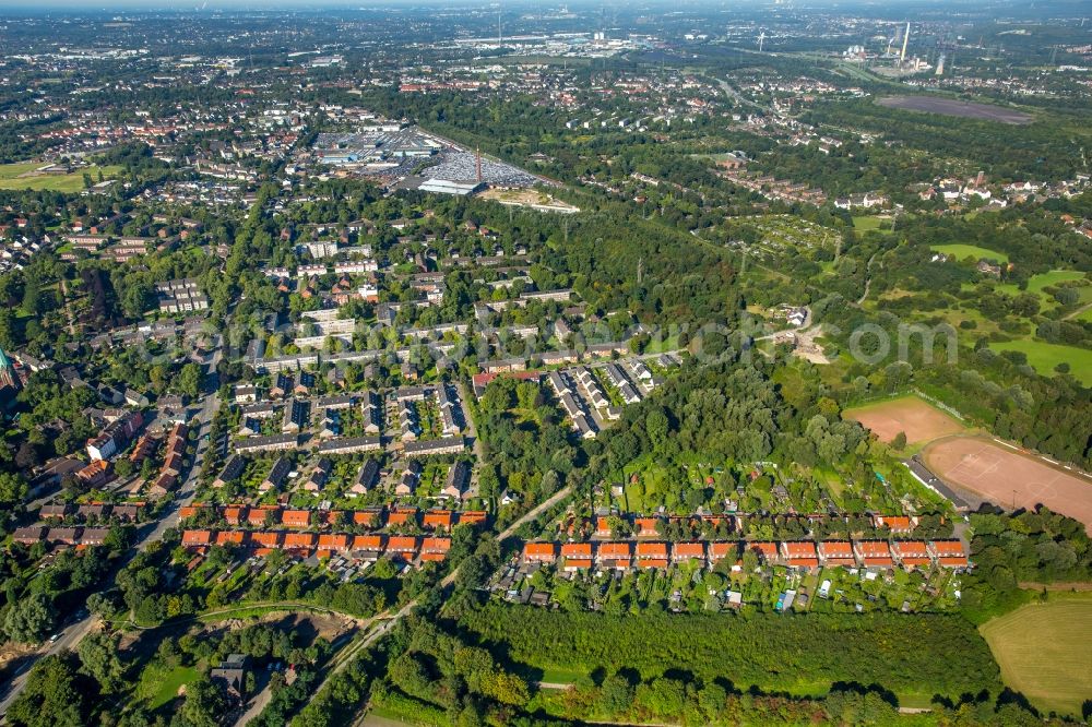 Aerial image Essen - Residential area of a multi-family house settlement Hegemannshof in Essen in the state North Rhine-Westphalia