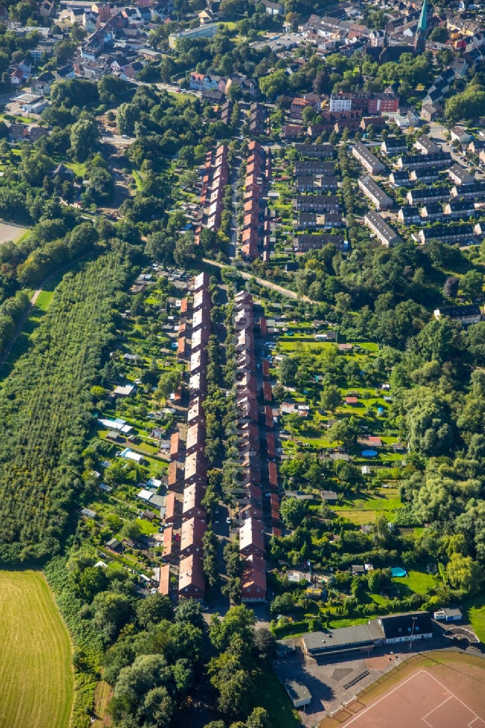 Essen from above - Residential area of a multi-family house settlement Hegemannshof in Essen in the state North Rhine-Westphalia