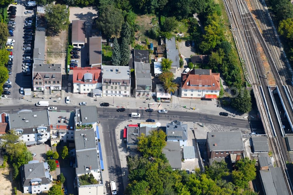 Aerial image Berlin - Residential area of the multi-family house settlement on Hoenower Strasse in the district Mahlsdorf in Berlin, Germany