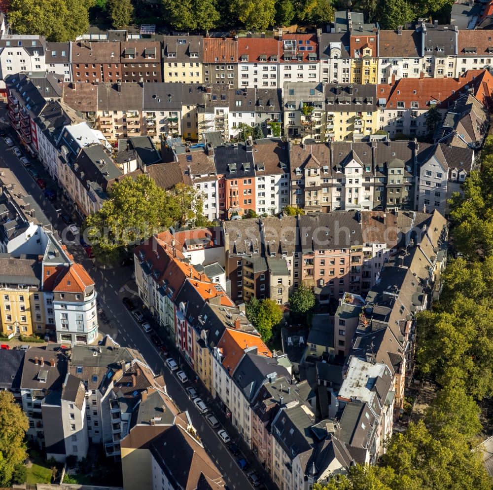 Dortmund from above - Residential area of the multi-family house settlement Hollestrasse - Kleine Beurhausstrasse in the district Westpark in Dortmund in the state North Rhine-Westphalia, Germany