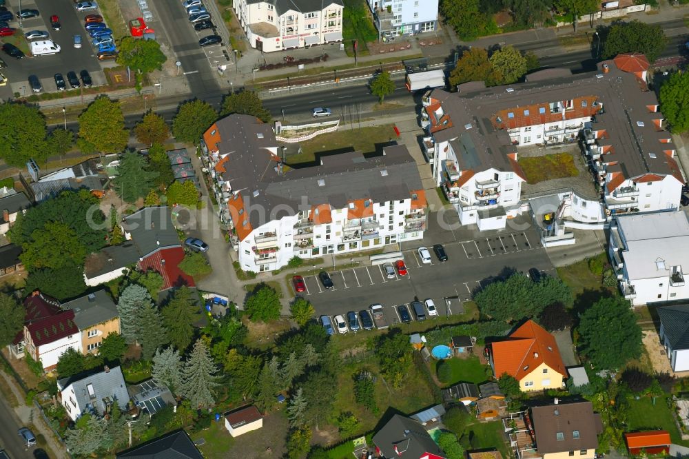 Berlin from above - Residential area of the multi-family house settlement on Hultschiner Donm in the district Mahlsdorf in Berlin, Germany