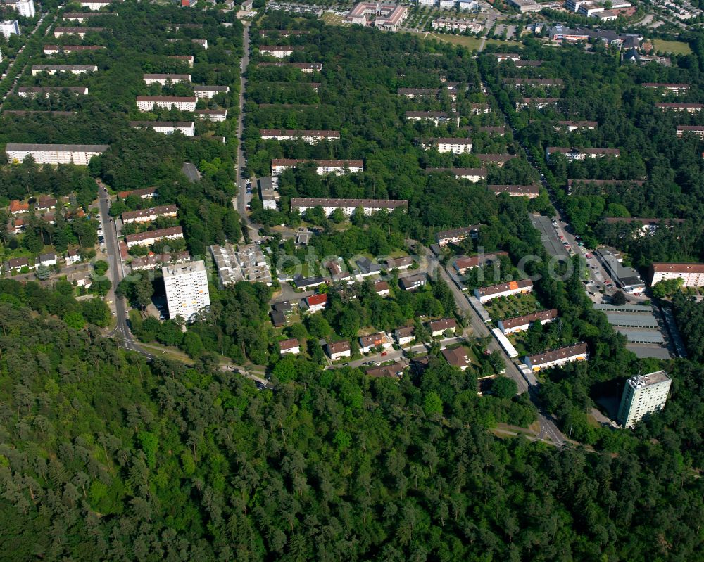 Karlsruhe from the bird's eye view: Residential area of the multi-family house settlement on Insterburger Strasse in the district Waldstadt in Karlsruhe in the state Baden-Wuerttemberg, Germany