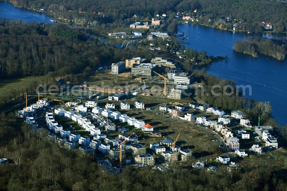 Aerial image Potsdam - Residential area of the multi-family house settlement on Jungfernsee in the district Nedlitz in Potsdam in the state Brandenburg, Germany