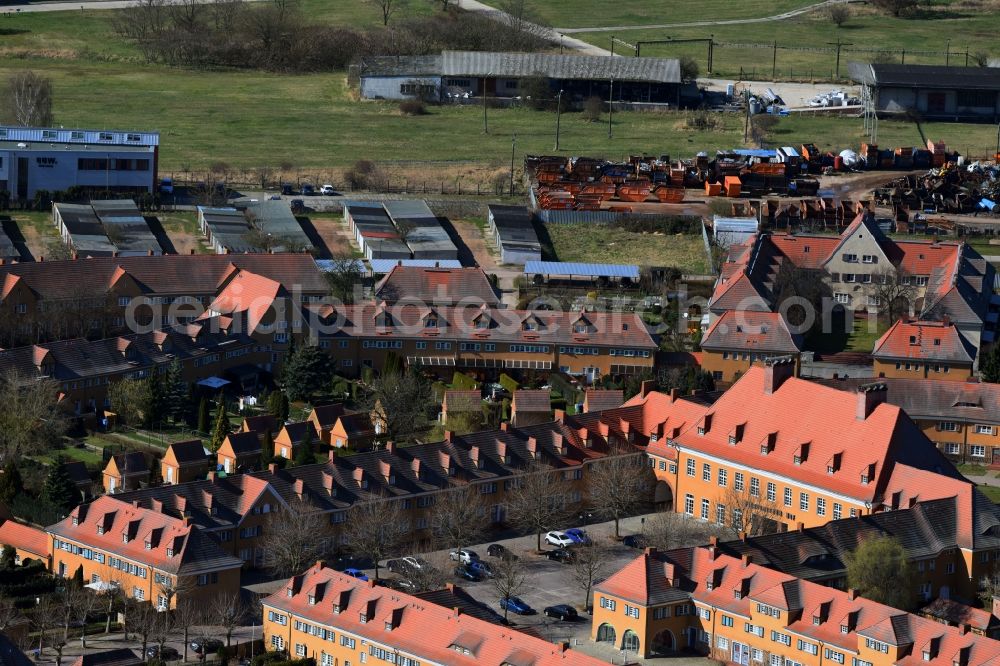 Piesteritz from above - Residential area of a multi-family house settlement Karl-Liebknecht-Platz in Piesteritz in the state Saxony-Anhalt