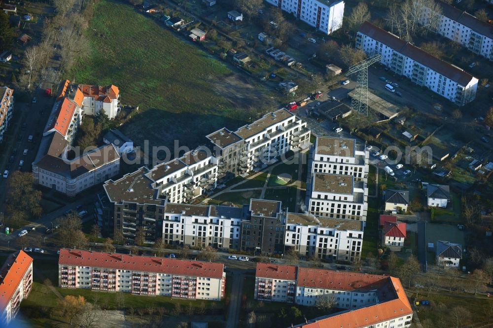 Berlin from the bird's eye view: Residential area of the multi-family house settlement Karla and Horst on Odinstrasse - Rienzistrasse in the district Karlshorst in Berlin, Germany