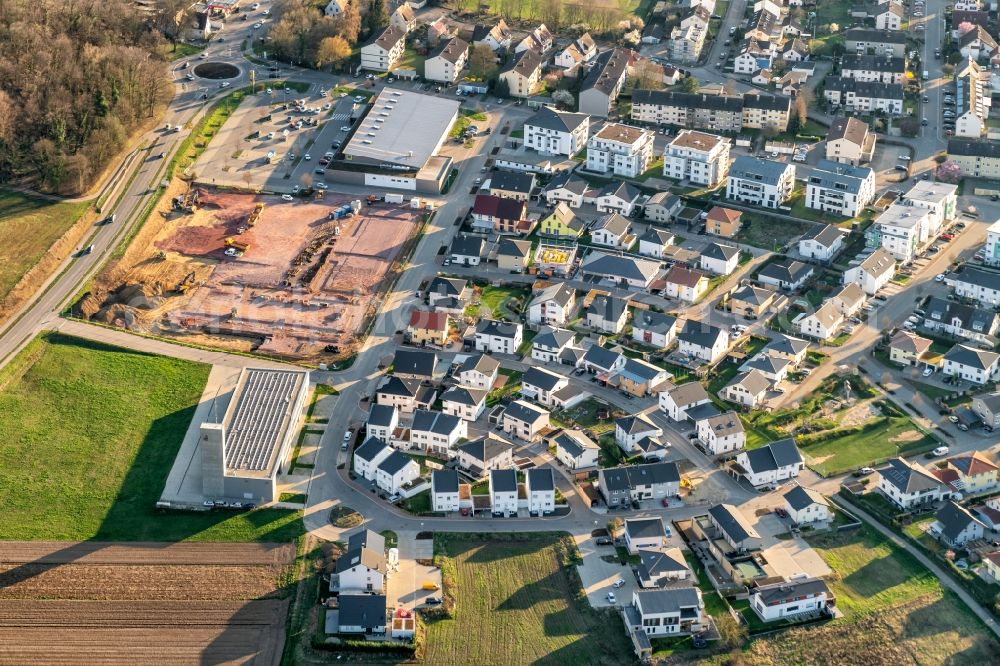 Kenzingen from the bird's eye view: Residential site with multi-family housing development- on the in Kenzingen in the state Baden-Wurttemberg, Germany