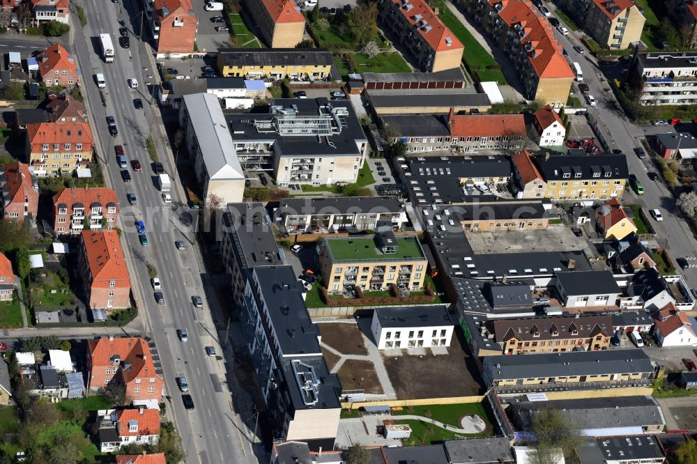 Kopenhagen from above - Residential area of a multi-family house settlement Kirkebjerg Alle - Alekistevej in the district Vanlose in Copenhagen in Denmark