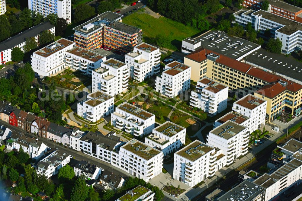 Aerial photograph Köln - Residential area of the multi-family house settlement on street Konrad-Adenauer-Strasse - Friedrich-Ebert-Strasse in the district Rodenkirchen in Cologne in the state North Rhine-Westphalia, Germany