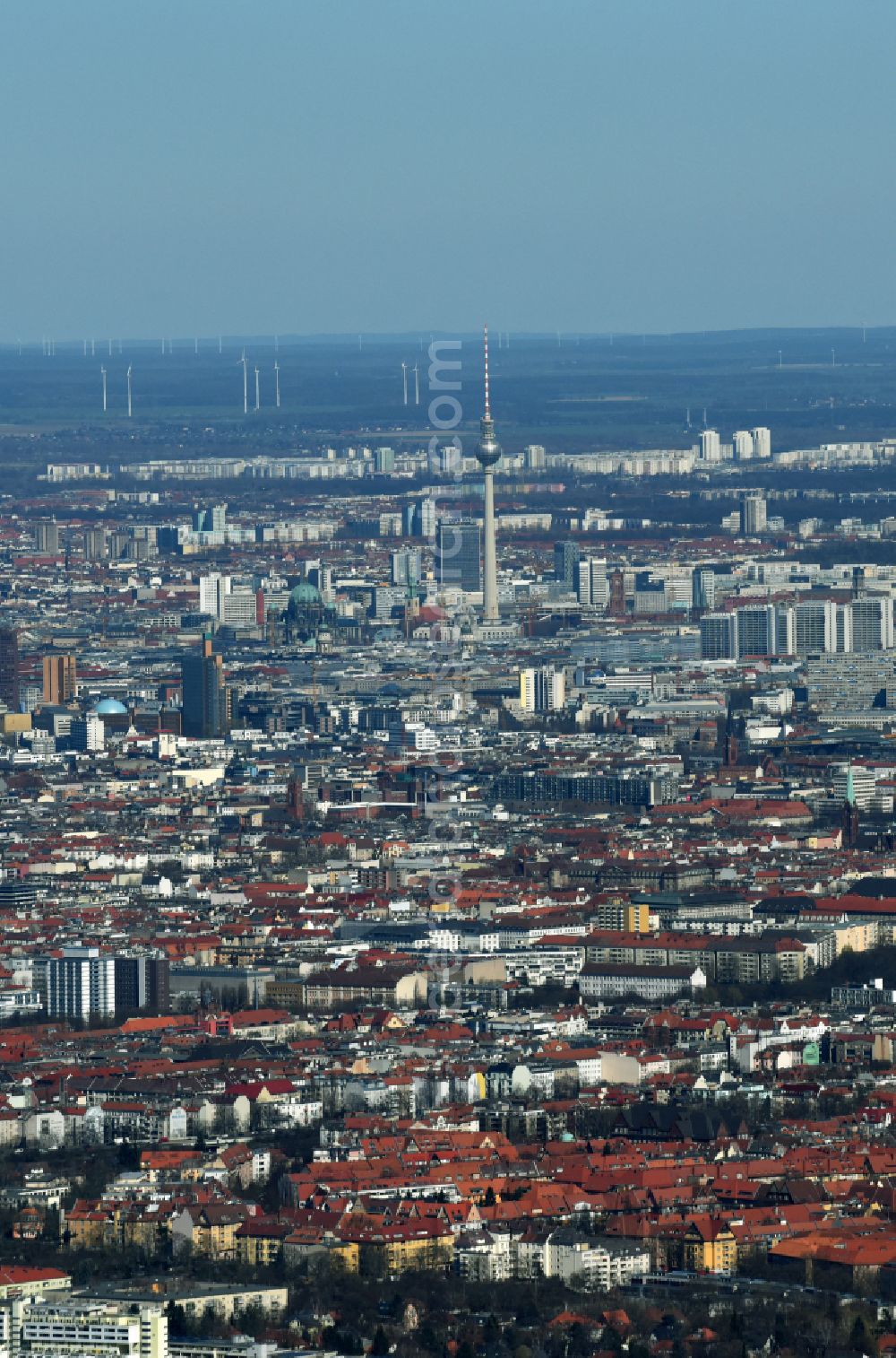 Aerial image Berlin - Residential area of the multi-family house settlement Kuenstlerkolonie Berlin on street Wetzlarer Strasse - Ludwig-Barnay-Platz - Breitenbachplatz in the district Wilmersdorf in Berlin, Germany