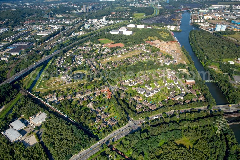 Bottrop from the bird's eye view: Residential area of a multi-family house settlement Kolonie Ebel in Bottrop in the state North Rhine-Westphalia