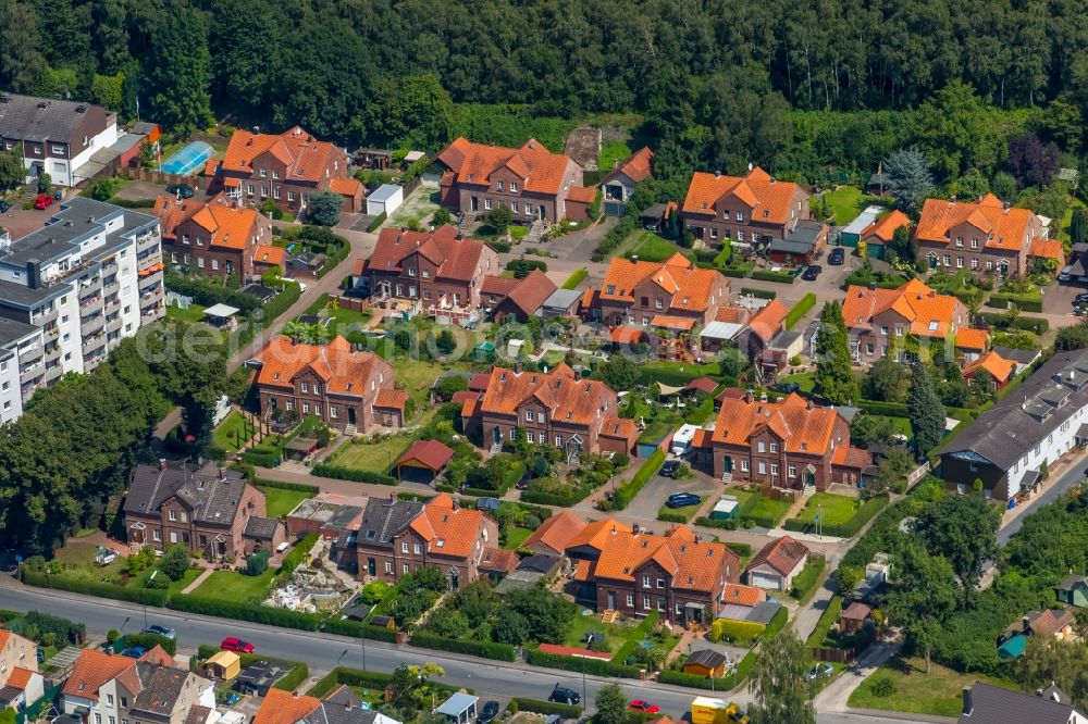 Herne from above - Residential area of the multi-family house settlement colony Koenigsgrube at the Hannoverstrasse in Herne in the state North Rhine-Westphalia