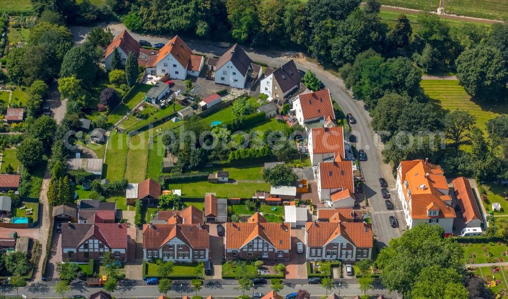 Herne from the bird's eye view: Residential area of the multi-family house settlement colony Koenigsgrube at the Hannoverstrasse in Herne in the state North Rhine-Westphalia