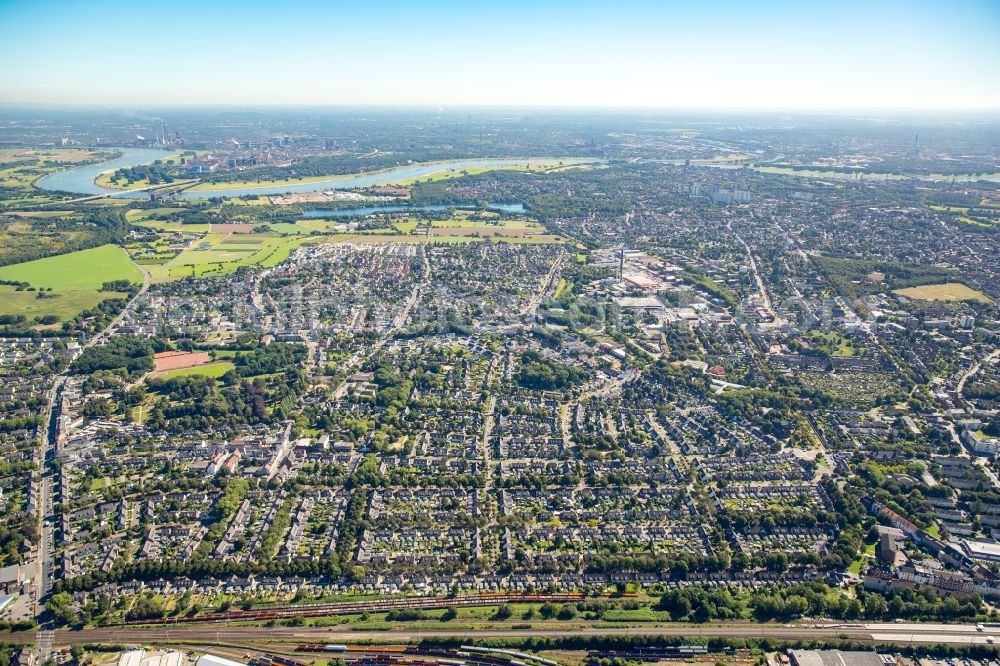 Aerial photograph Moers - Residential area of the multi-family house settlement Kolonie Meerbeck in Moers in the state North Rhine-Westphalia