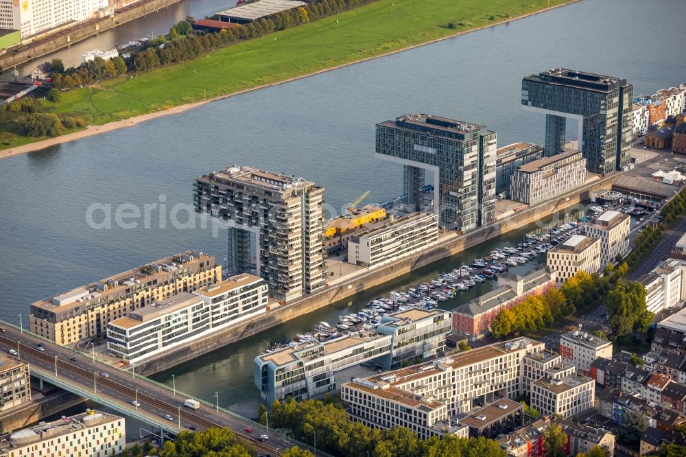 Köln from above - Residential area of a multi-family house settlement Kranhaeuser on the bank and river of the Rhine river in the district Innenstadt in Cologne in the state North Rhine-Westphalia, Germany