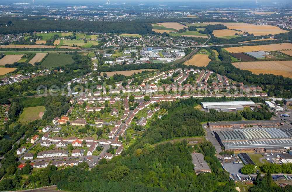 Aerial photograph Schwerte - Residential area of the multi-family house settlement Kreinbergsiedlung in Schwerte in the state North Rhine-Westphalia