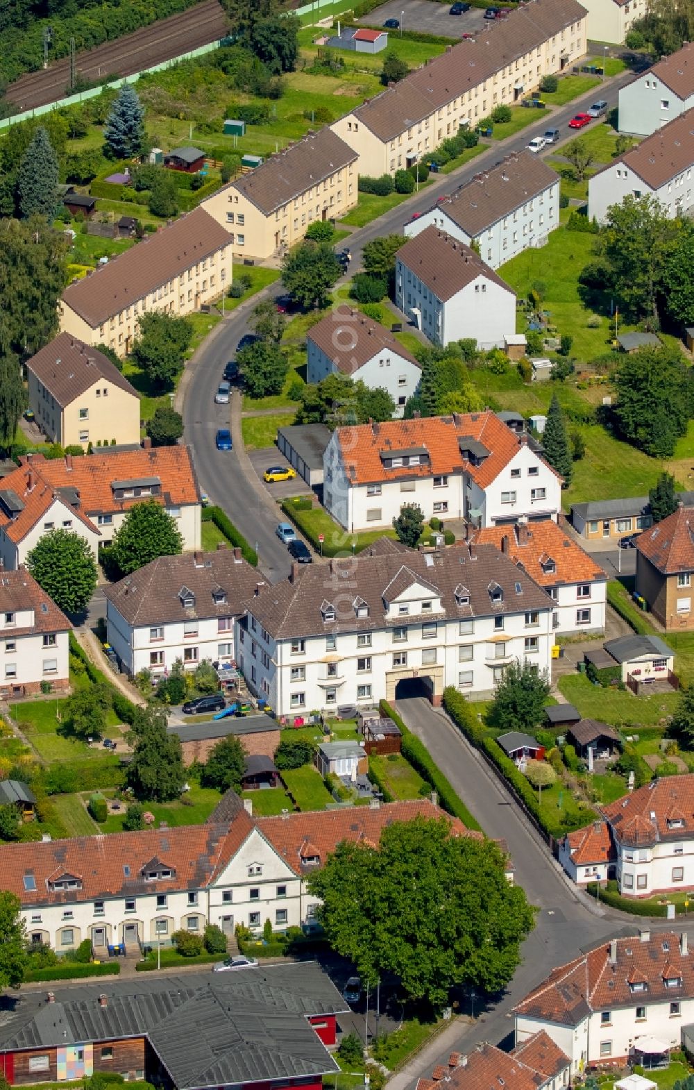 Schwerte from the bird's eye view: Residential area of the multi-family house settlement Kreinbergsiedlung in Schwerte in the state North Rhine-Westphalia