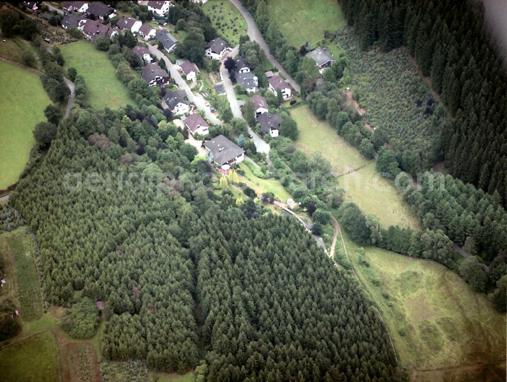 Aerial photograph Bilstein - Residential area of the multi-family house settlement Am Kraehenberg in Bilstein in the state North Rhine-Westphalia, Germany