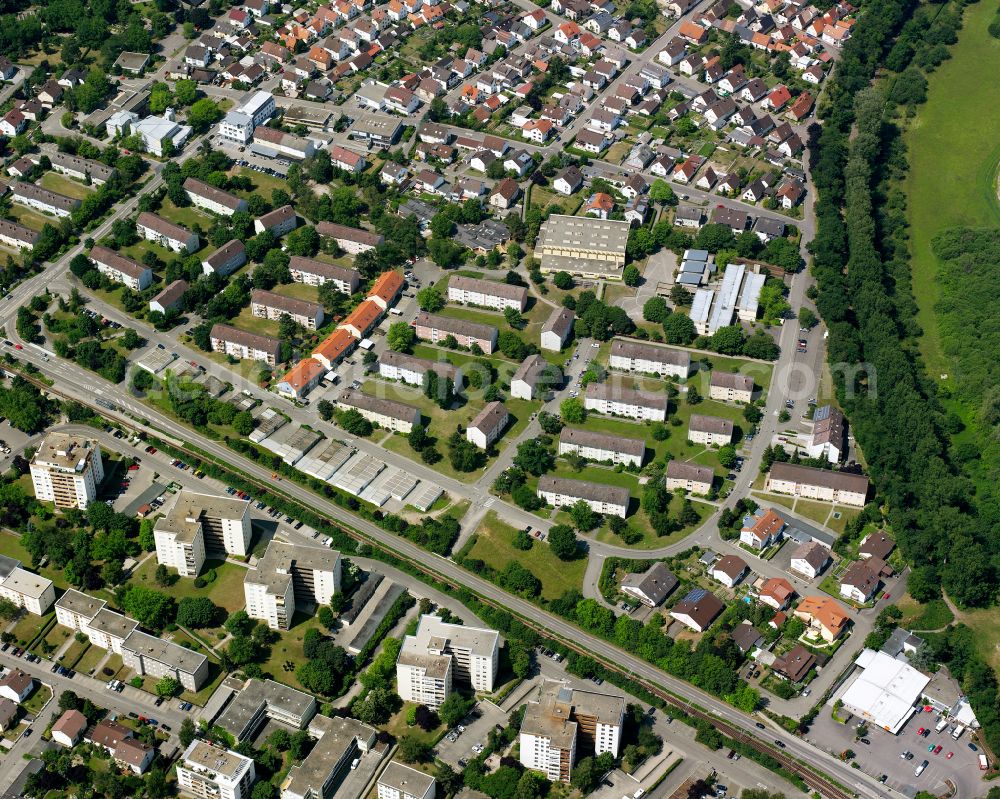 Leopoldshafen from the bird's eye view: Residential area of the multi-family house settlement in Leopoldshafen in the state Baden-Wuerttemberg, Germany