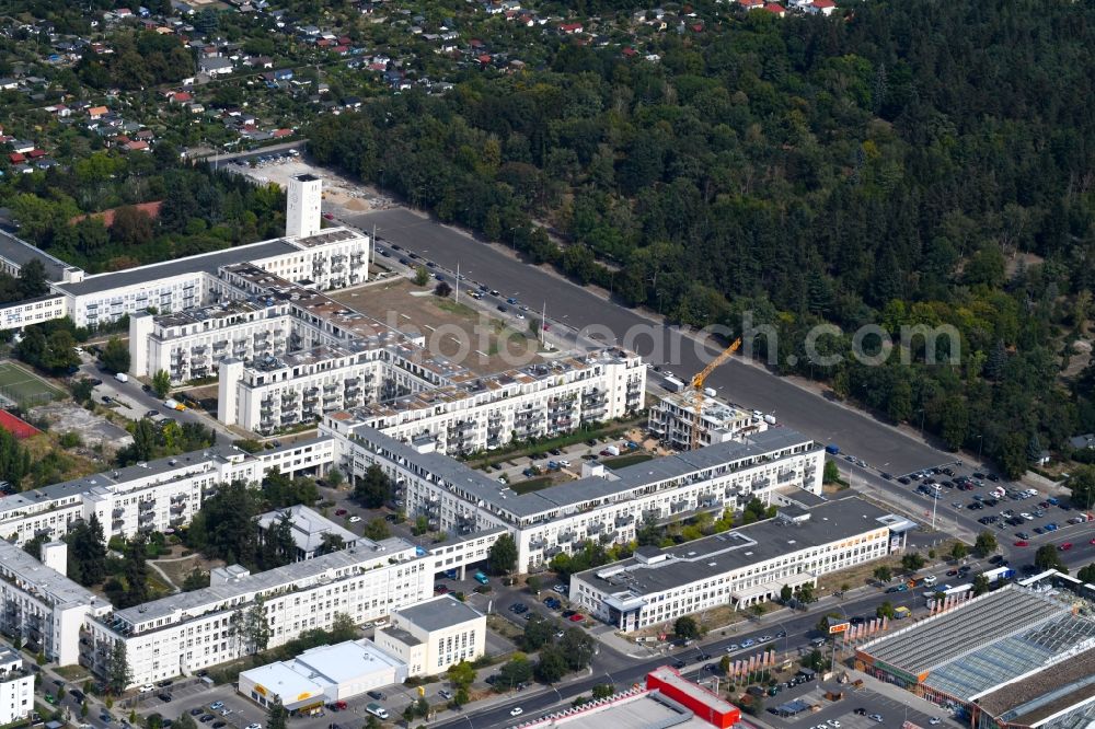 Berlin from the bird's eye view: Residential area of the multi-family house settlement Lesley Lofts on Platz of 4. Juli between Goerzallee and Osteweg in the district Steglitz in Berlin, Germany